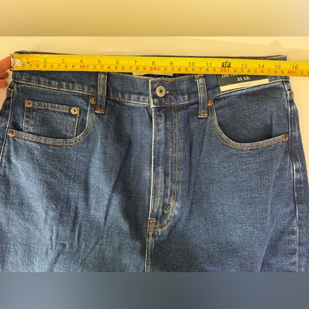 Abercrombie & Fitch Ultra High Rise Curve Love Ankle Straight Jeans size 31/12L - Picture 13 of 15